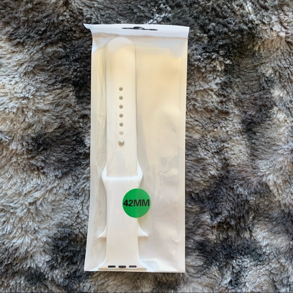 Apple Watch Silicone Sport Band - Picture 2 of 8